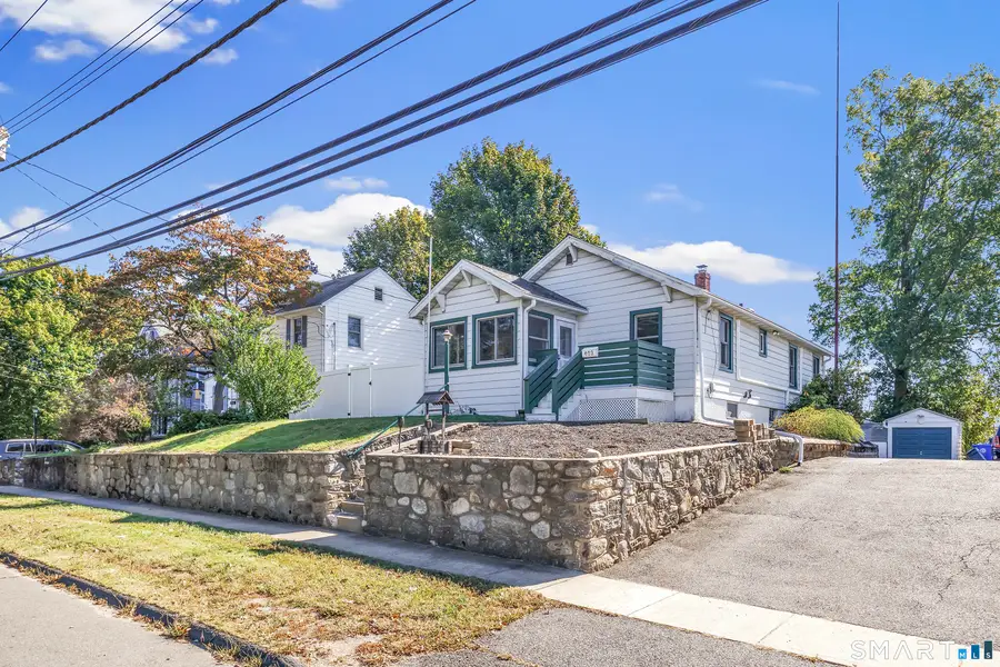 402 Patterson Avenue, Stratford, CT 06614 - #2