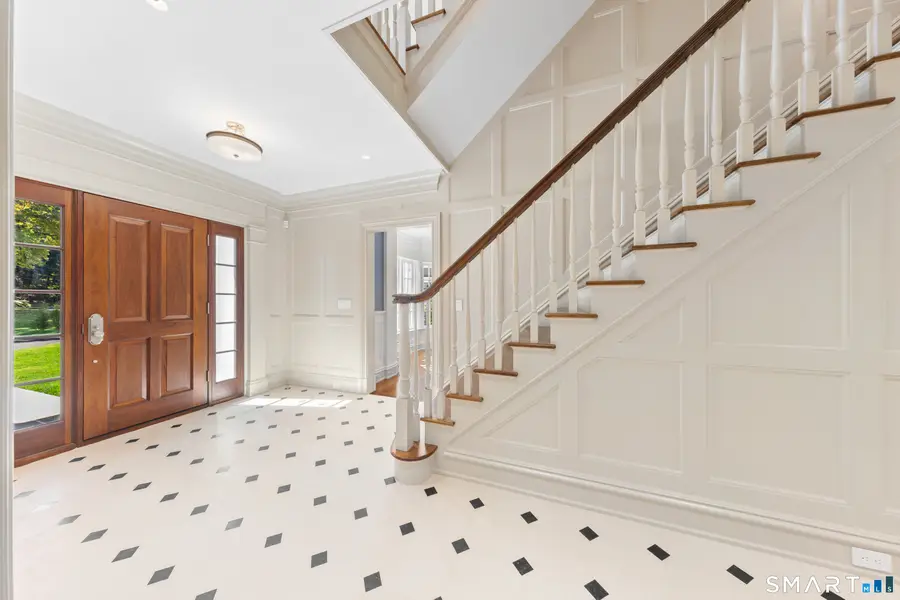 8 Bouton Lane, Darien, CT 06820 - #3