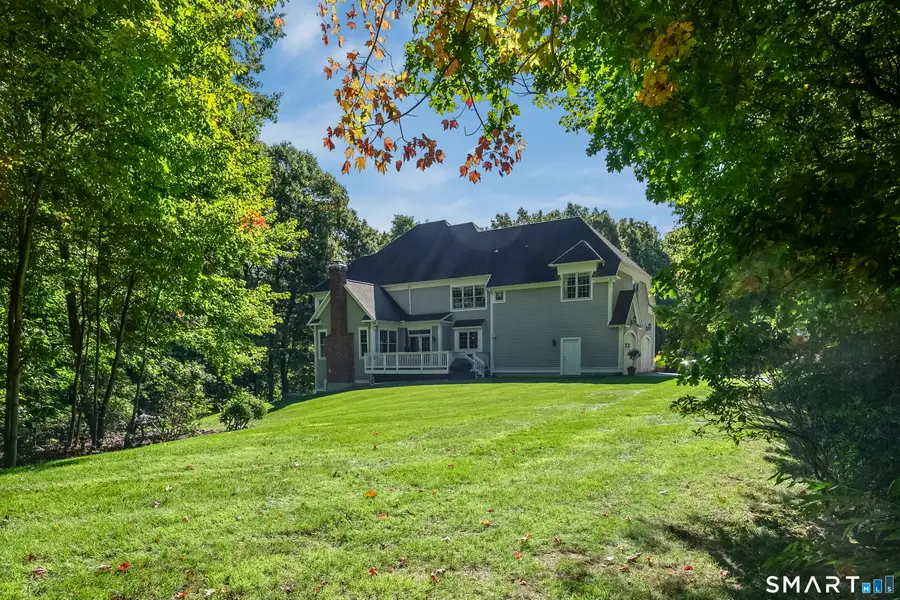 15 Saint Michaels Court, Avon, CT 06001 - #2