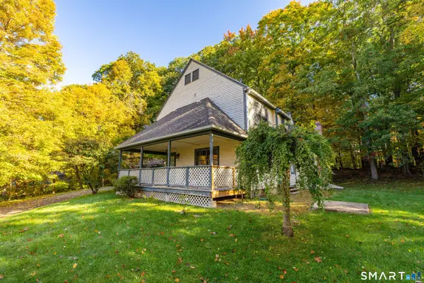 30 Green Woods Lane, Farmington, CT 06085