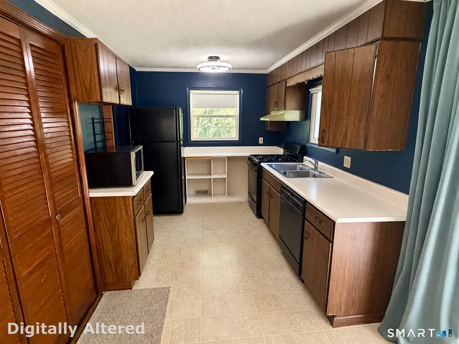 41 Nachilly Drive, New Britain, CT 06053 - #3