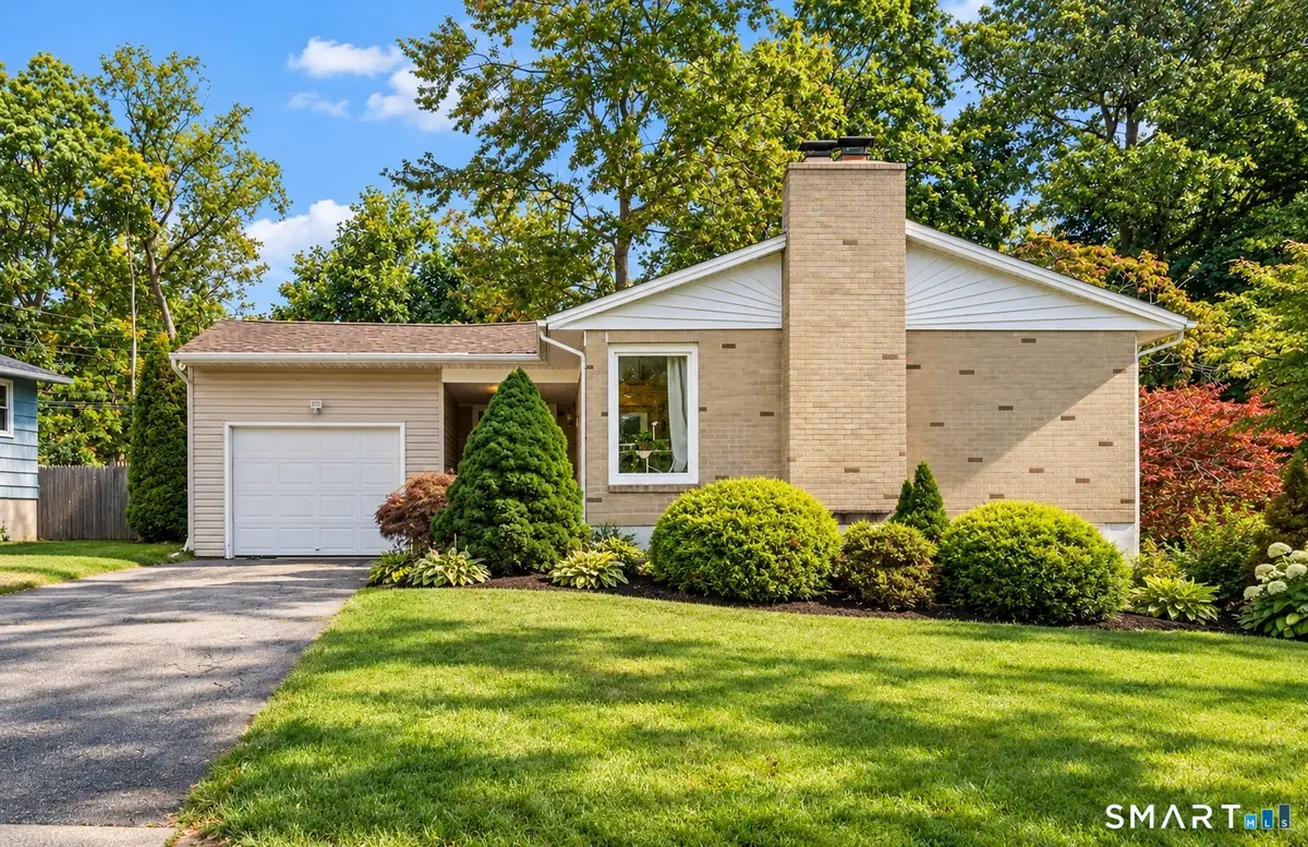16 Bird Road, Naugatuck, CT 06770 - #1