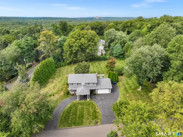 40 Candlewood Road, Stratford, CT 06614