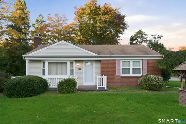 37 Colchester Avenue, East Hampton, CT 06424