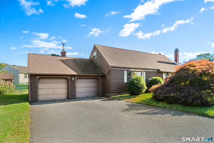 559 Oak Bluff Avenue, Stratford, CT 06615 - #2