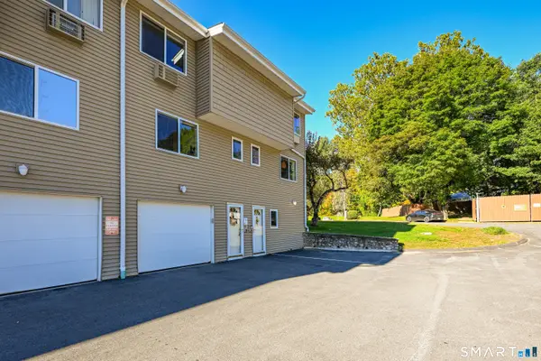 220 Main Street #7K, New Hartford, CT 06057