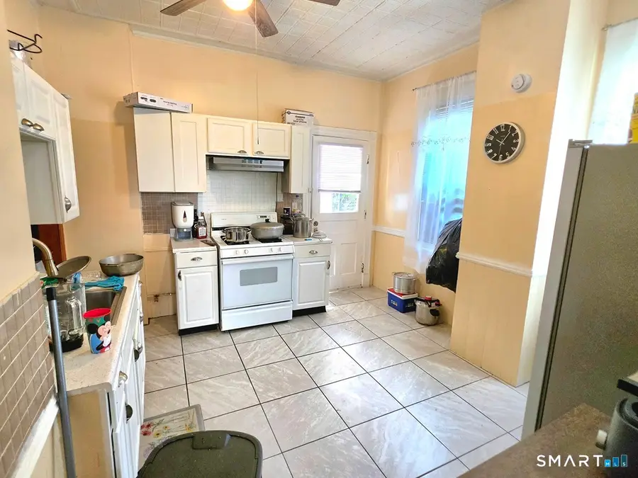 23 Randolph Avenue, Meriden, CT 06451 - #3