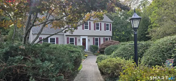 49 Overlook Avenue, Groton, CT 06355