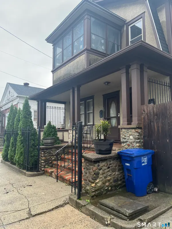 33-35 Ash Street, Bridgeport, CT 06605