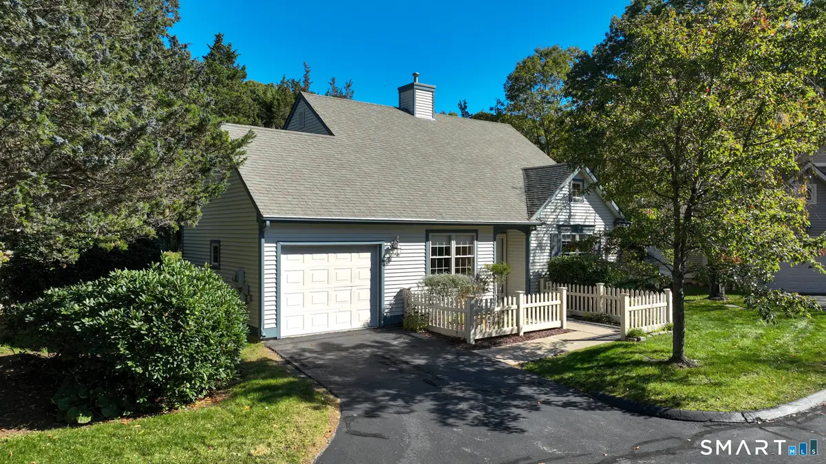 2 Meetinghouse Lane, Niantic, CT 06357 - #1