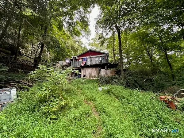 40-D Little Punkup Road, Oxford, CT 06478