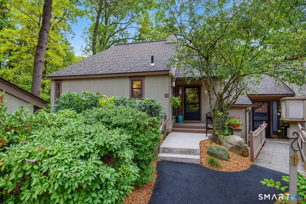 20 Conifer Lane, Avon, CT 06001