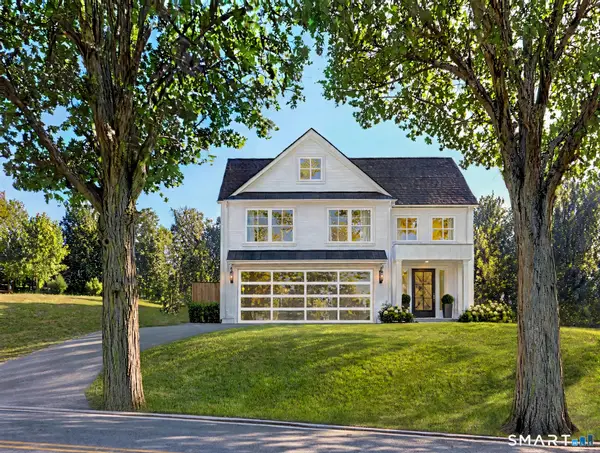 98 Sasco Hill Terrace, Fairfield, CT 06824