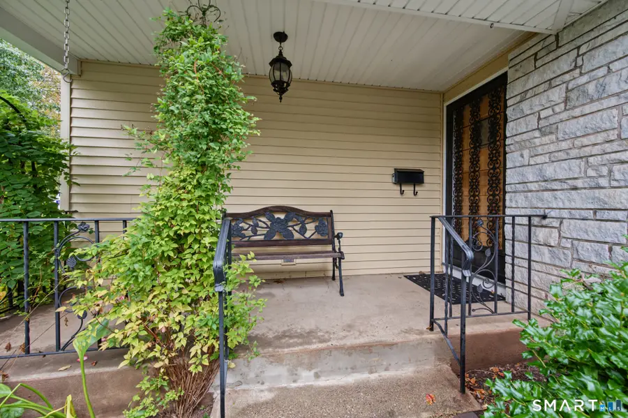 130 Robbins Avenue, Newington, CT 06111 - #3