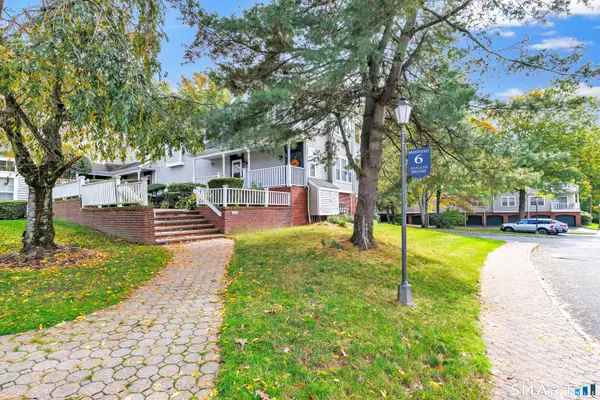 227 Mayfield Drive #227, Trumbull, CT 06611