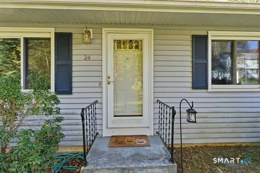 24 Terry Road, Gales Ferry, CT 06335 - #3