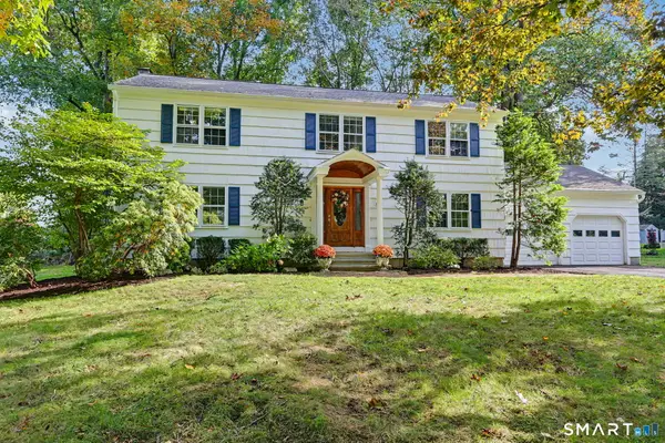 100 Holiday Road, Fairfield, CT 06825