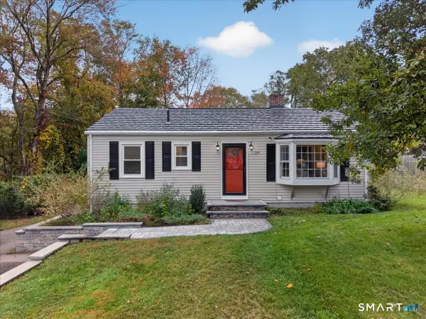29 Soljer Drive, Waterford, CT 06385