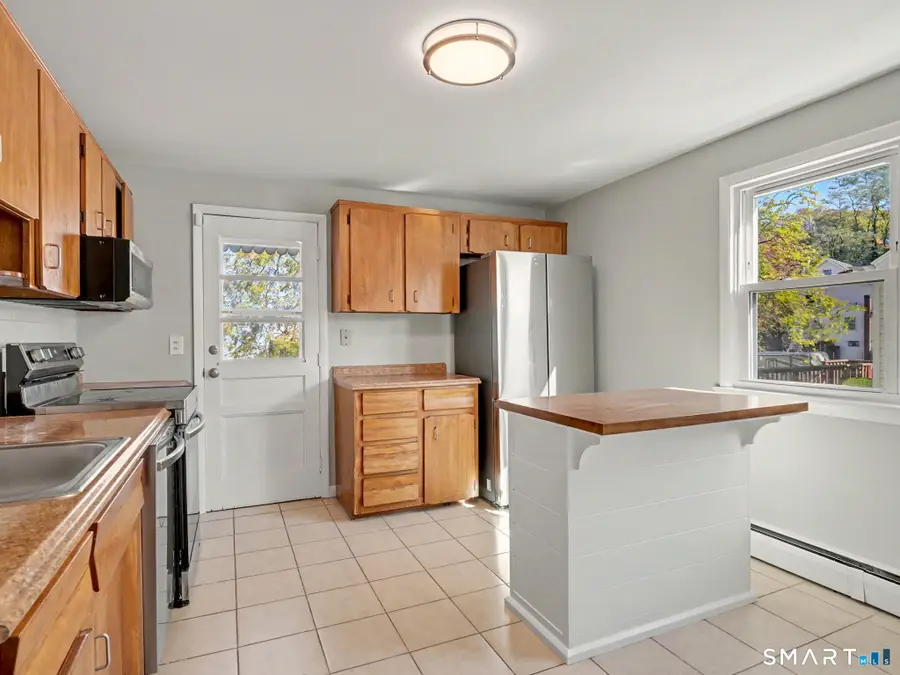 6 Crown Avenue, Norwalk, CT 06854 - #2