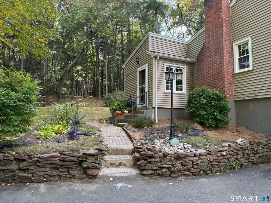 7 Gordon Street, Simsbury, CT 06070 - #2