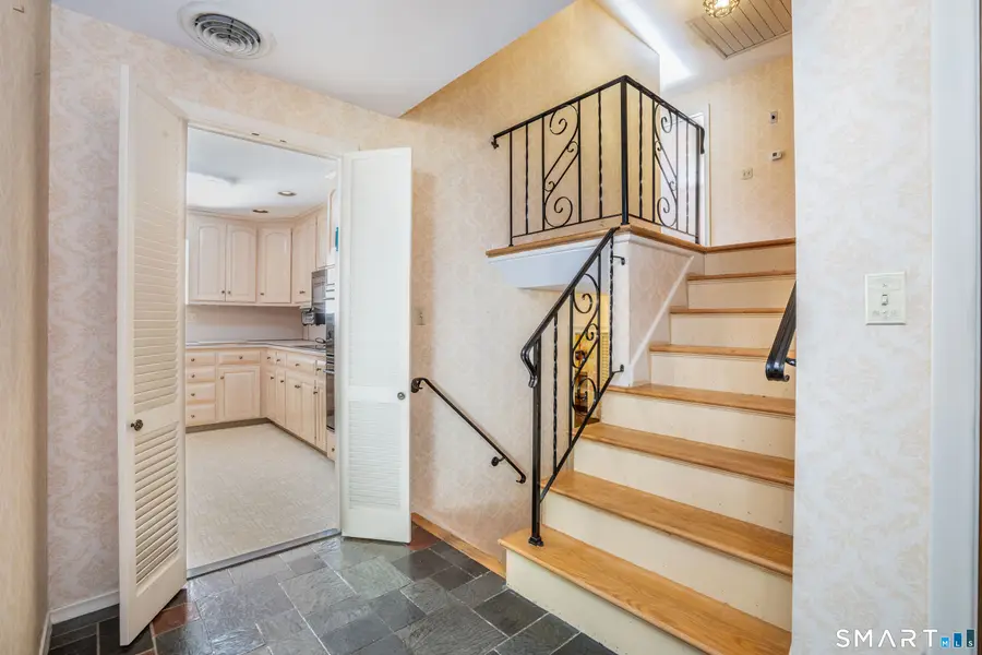 36 Osage Road, West Hartford, CT 06117 - #2