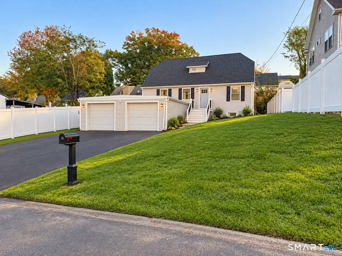 28 Brookside Avenue, Bridgeport, CT 06606 - #1