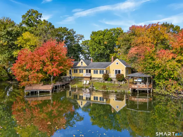 211 Phipps Drive, West Haven, CT 06516