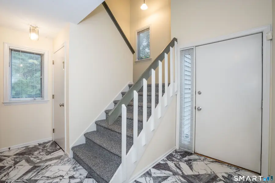 14 Woodbury Lane #14, West Hartford, CT 06117 - #2