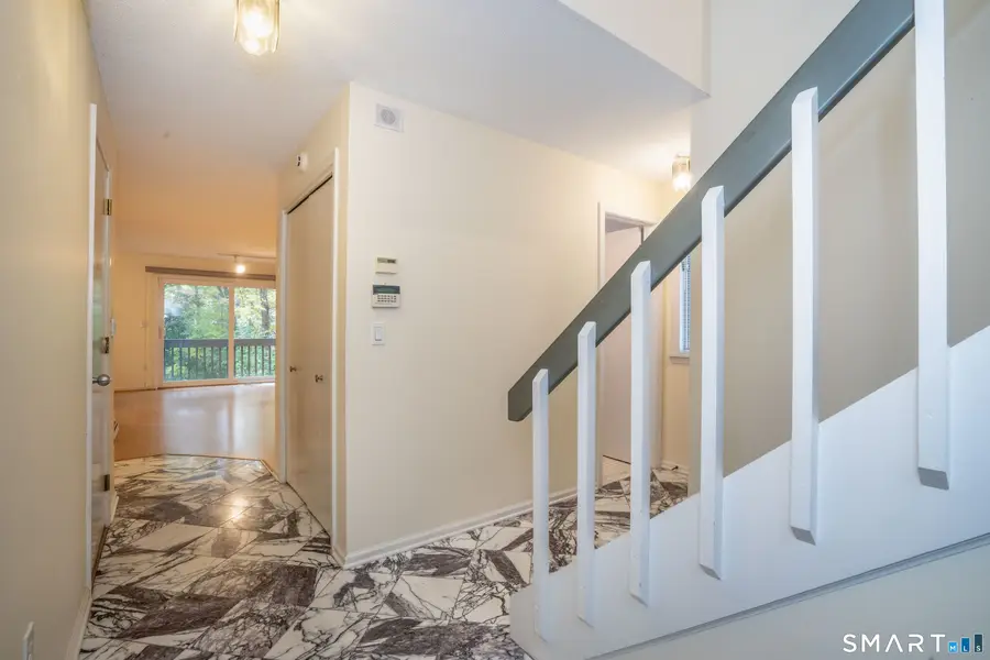 14 Woodbury Lane #14, West Hartford, CT 06117 - #3