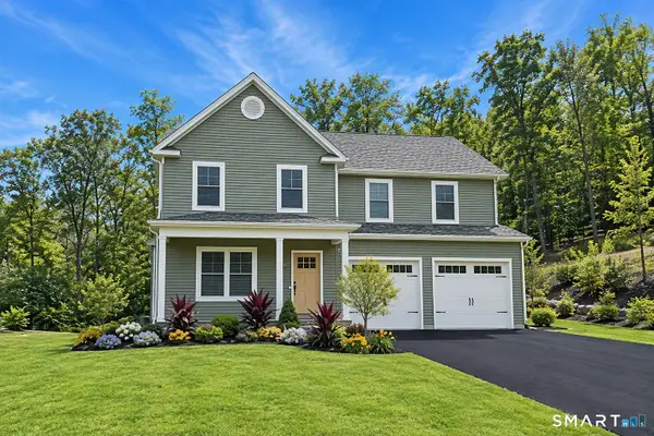 237-2 Upper Pattagansett Road, East Lyme, CT 06333