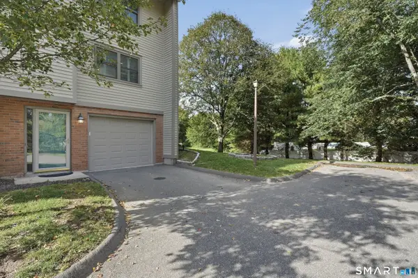 18 Metacomet Drive #18, Meriden, CT 06450