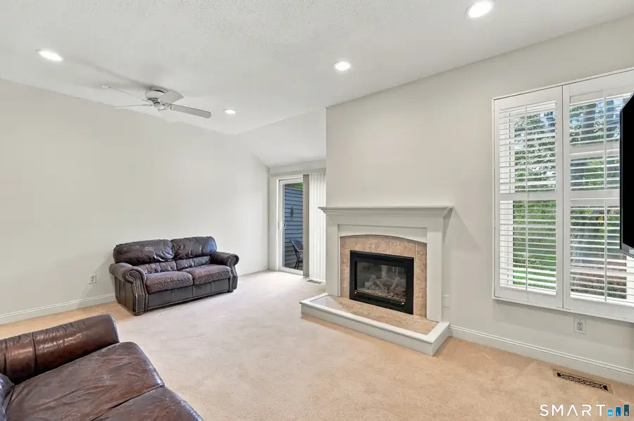 18 Metacomet Drive #18, Meriden, CT 06450 - #3