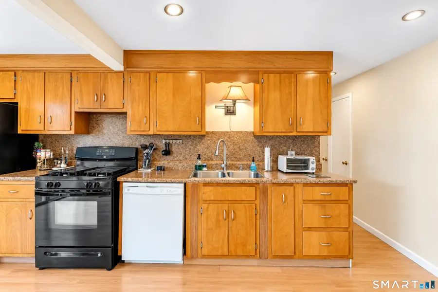 3 Suffolk Street, Waterbury, CT 06704 - #3