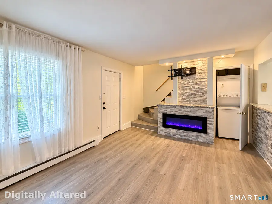 131 Oak Street #4, Waterbury, CT 06704 - #3