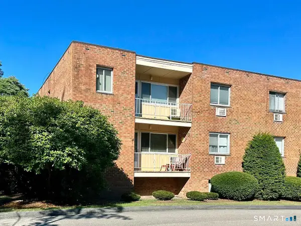 65 Westridge Road #E12, New London, CT 06320