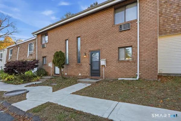 11 Sutton Place #11, Bloomfield, CT 06002