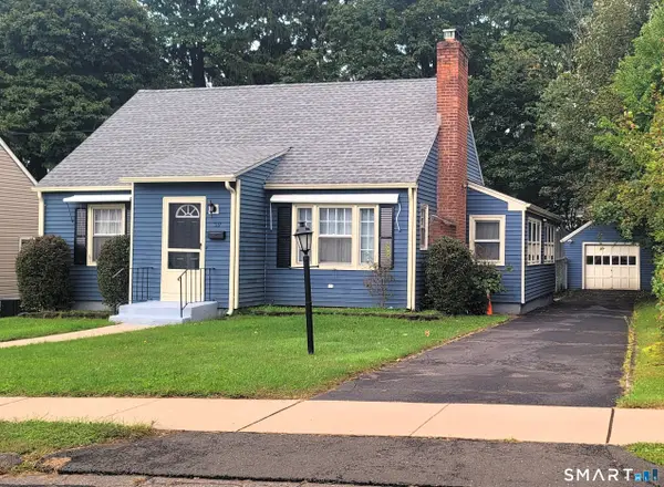39 Ardmore Road, Manchester, CT 06040