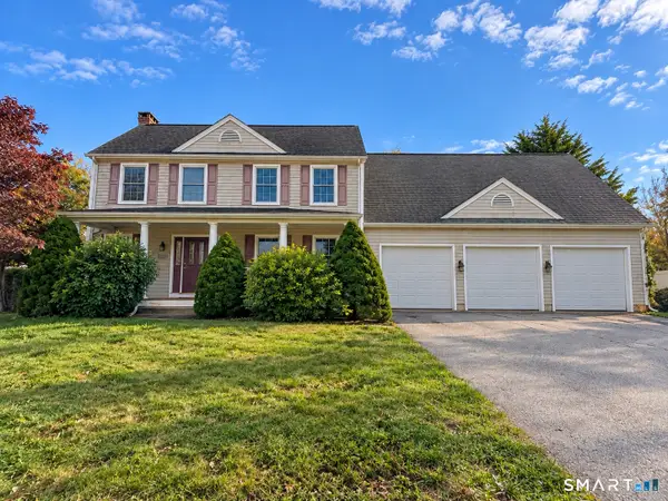 18 Deerfield Road, Waterford, CT 06385