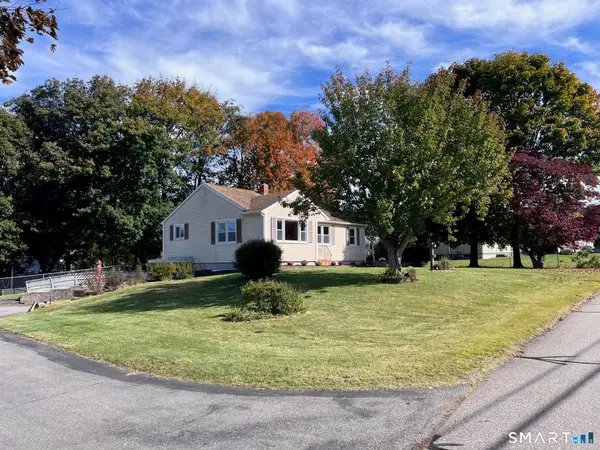 18 Michael Lane, Ledyard, CT 06339