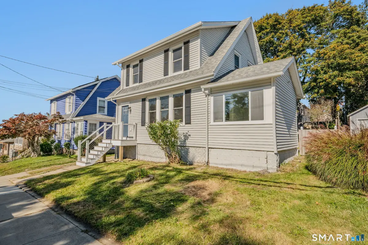 27 Dell Avenue, New London, CT 06320 - #1