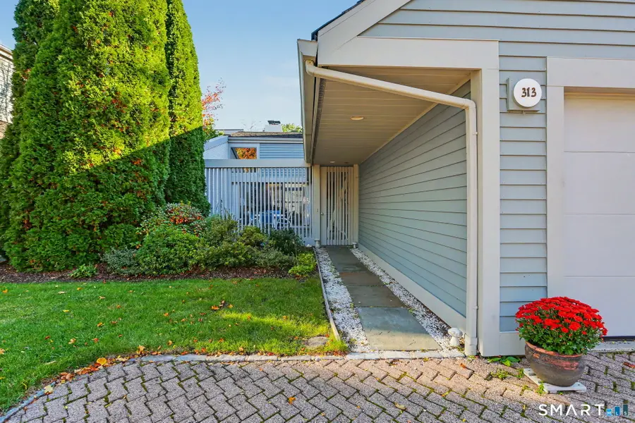 313 Harvest Commons #313, Westport, CT 06880 - #2