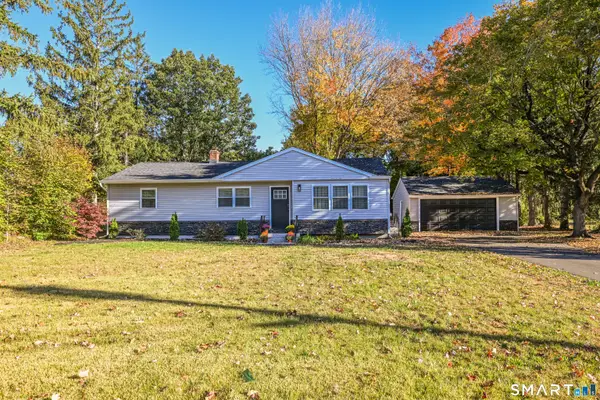 6 Manor Court, North Haven, CT 06473