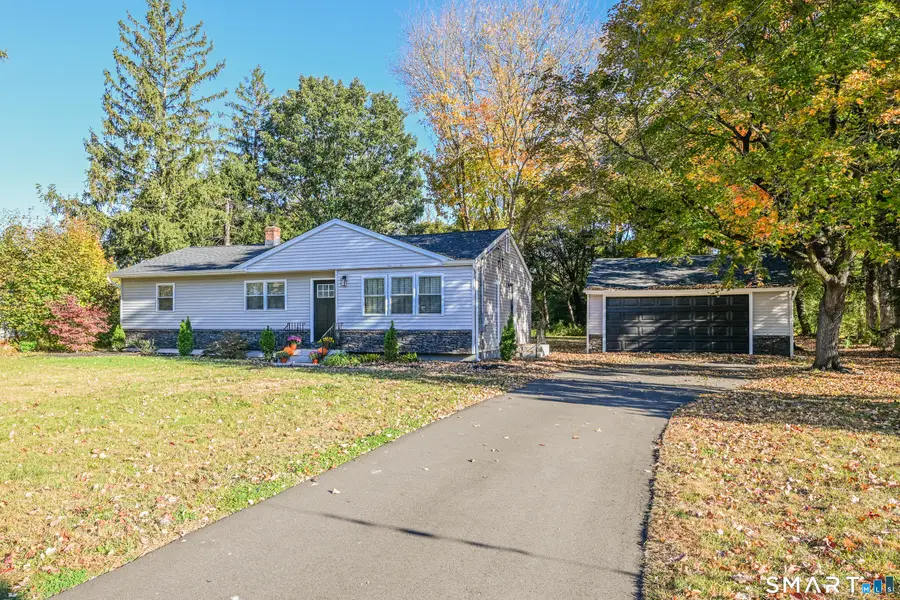 6 Manor Court, North Haven, CT 06473 - #3
