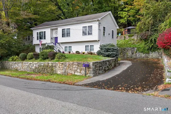 35 Woodbridge Avenue, Ansonia, CT 06401