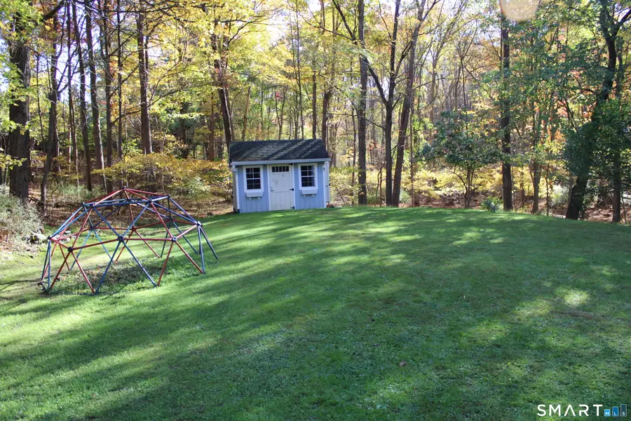 18 Topfield Road, Danbury, CT 06811 - #3