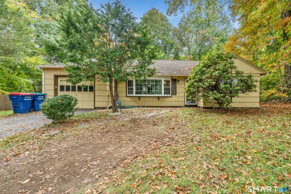 3 Juniper Circle, Trumbull, CT 06611