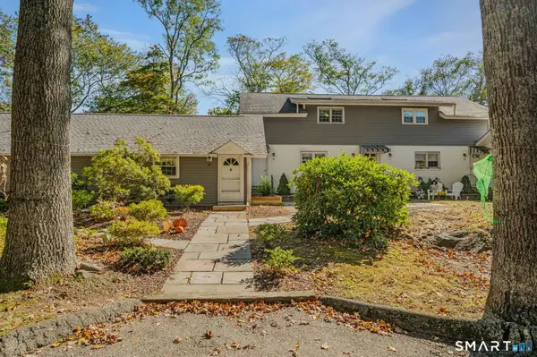 15 Sunset Terrace #10, Essex, CT 06426