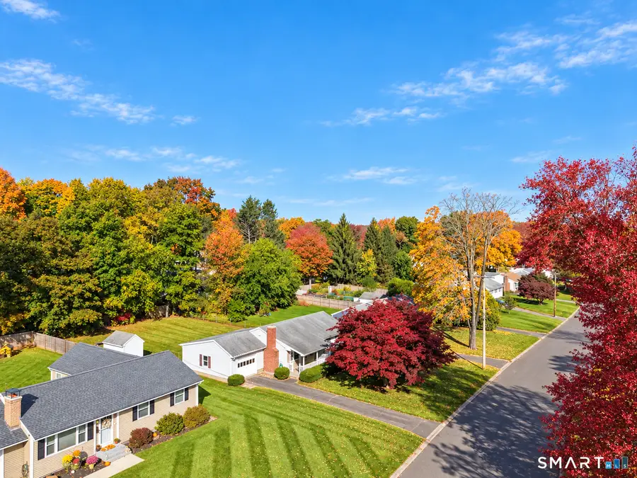 128 Bel Aire Circle, Windsor Locks, CT 06096 - #3