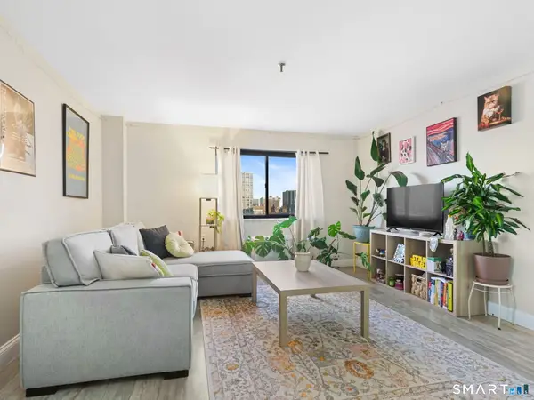 51 Schuyler Avenue #5C, Stamford, CT 06902
