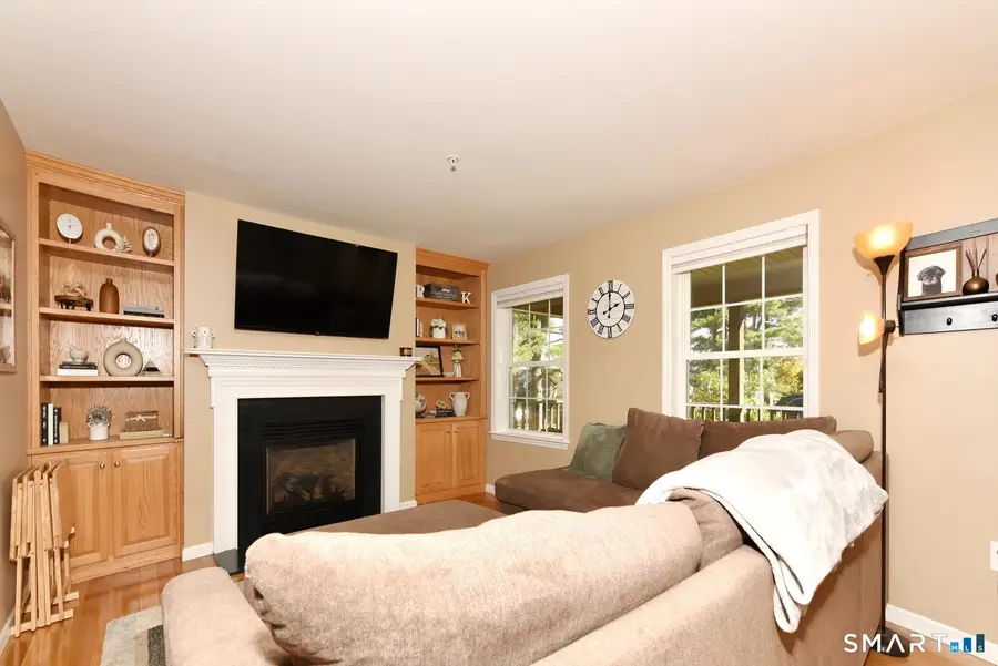 33 Longvue Drive, Wethersfield, CT 06109 - #3